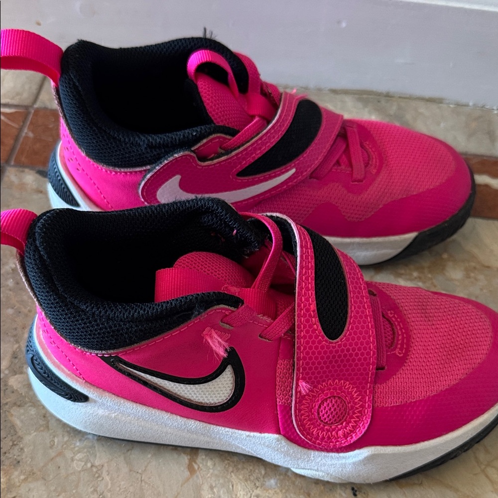 Nike | Kids Basketball Pink and Black Sneakers (13C)